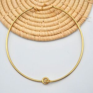 Collana rigida con nodo
